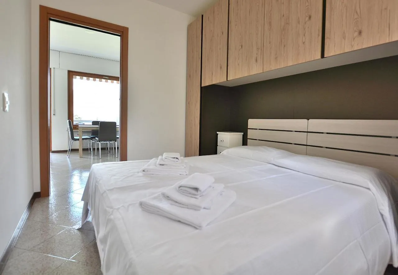 Apartment La Perla With Pool Malcesine Italy