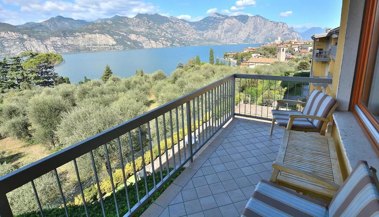 Apartment La Perla With Pool Malcesine