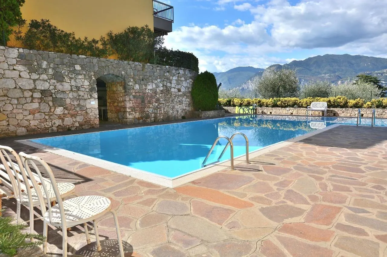 Apartment La Perla With Pool Malcesine